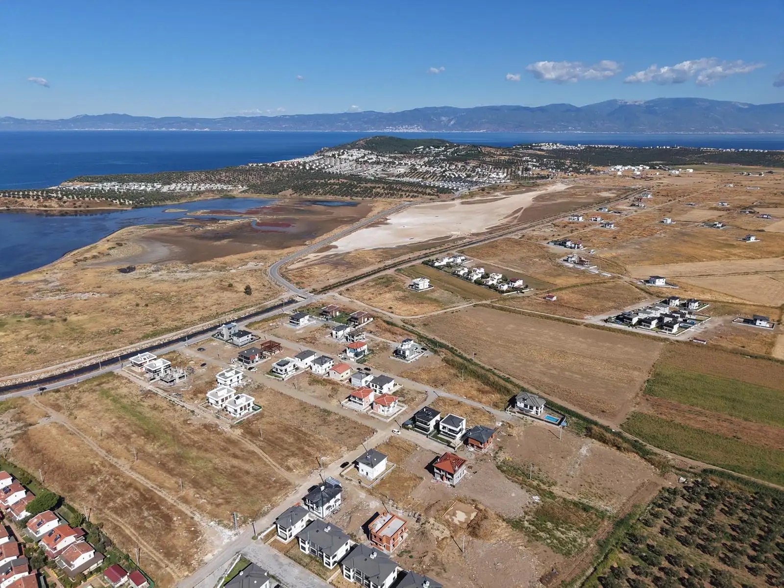 Your Villa Vision Starts Here: A Coastal Plot in Gömeç 3