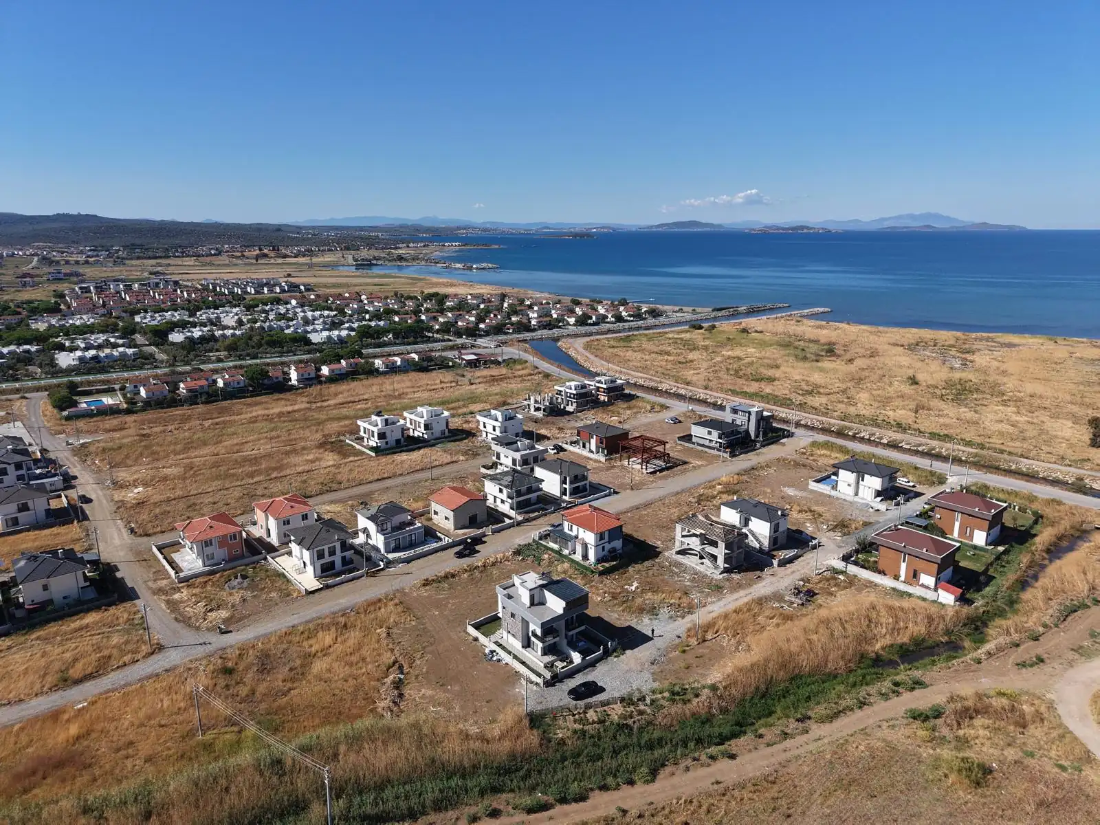 Your Villa Vision Starts Here: A Coastal Plot in Gömeç 4