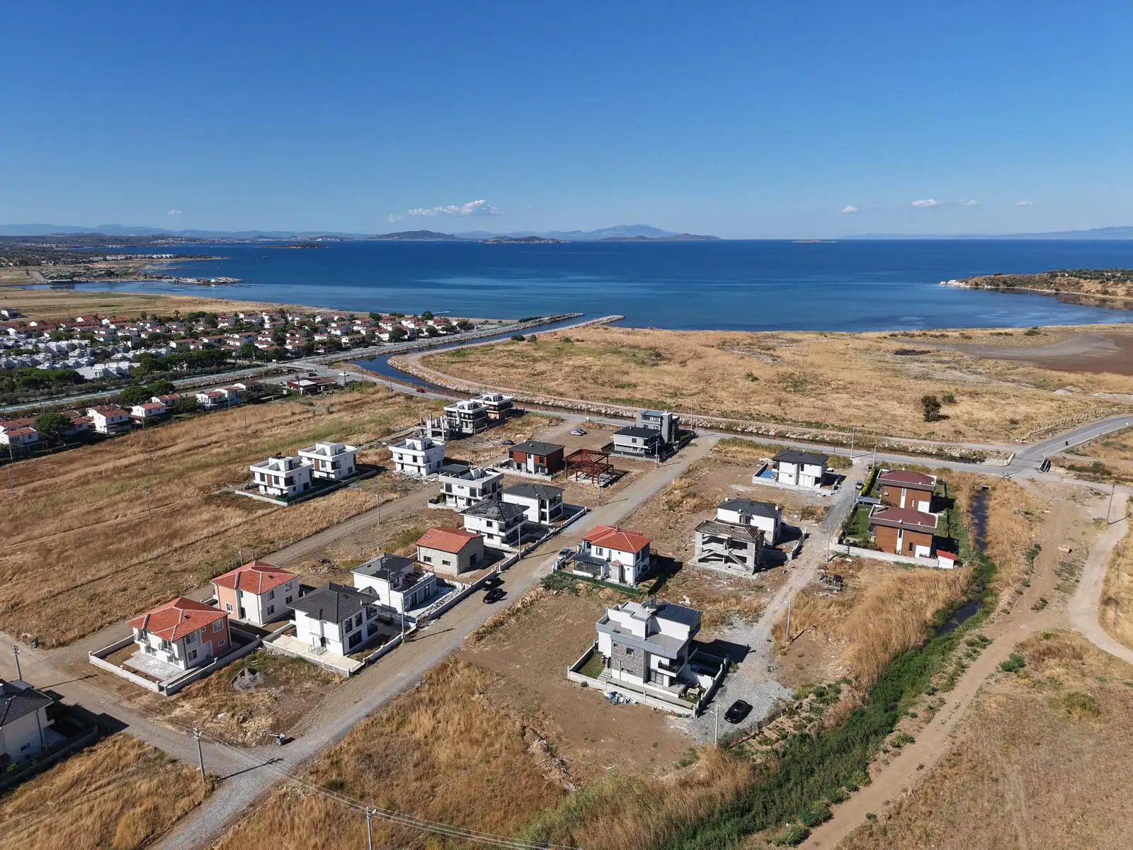 Your Villa Vision Starts Here: A Coastal Plot in Gömeç