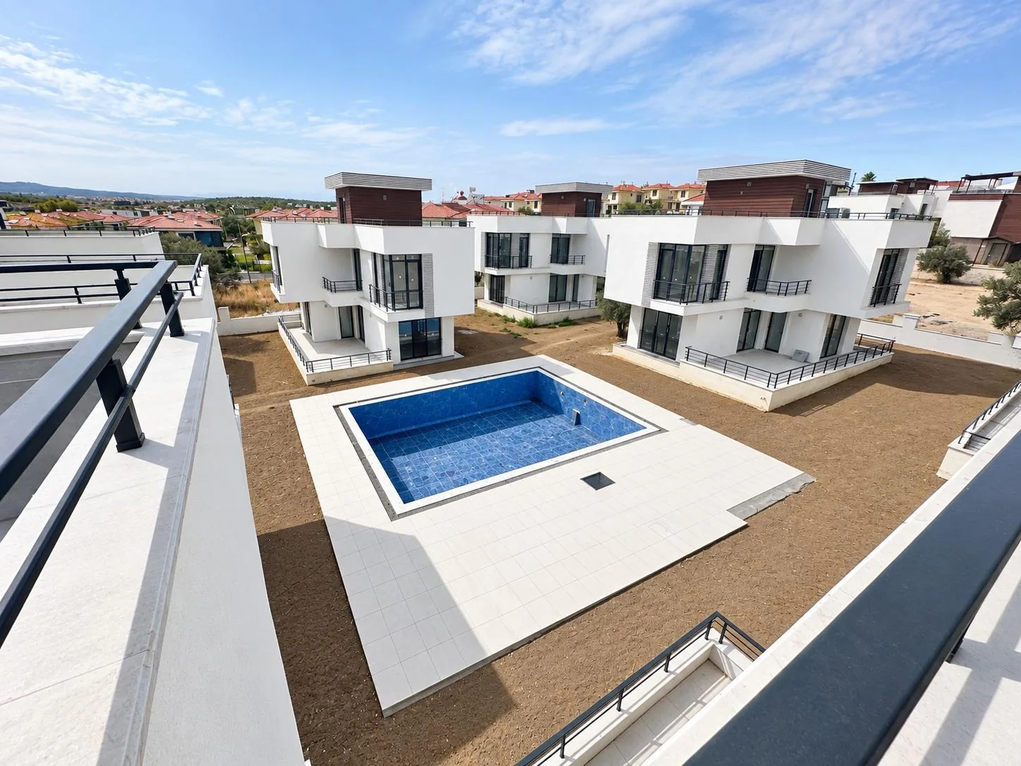 Zeytinlerin Arasında Modern Yaşam: Karaağaç’ta 190 m² 3+1 Villa 7