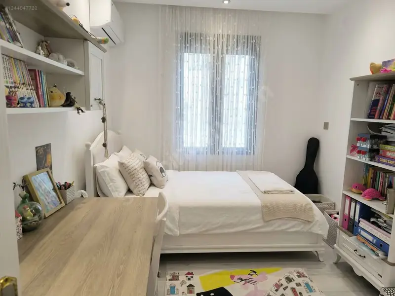 Cunda’da Bahçe, Deniz ve Konfor: Yenilenmiş 6+1 Villa 11