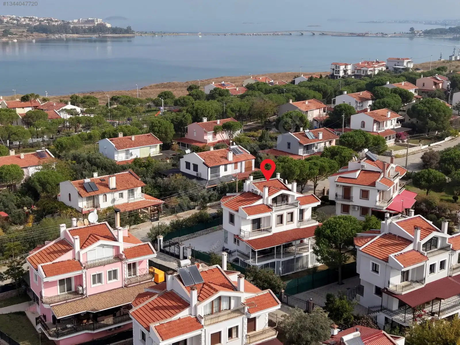 Cunda’da Bahçe, Deniz ve Konfor: Yenilenmiş 6+1 Villa 19